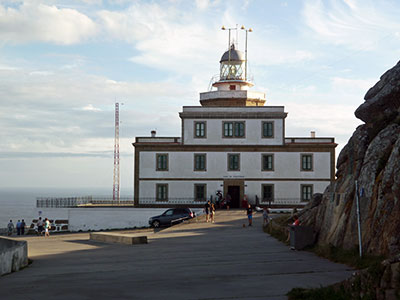 keep walking to finisterra muxia