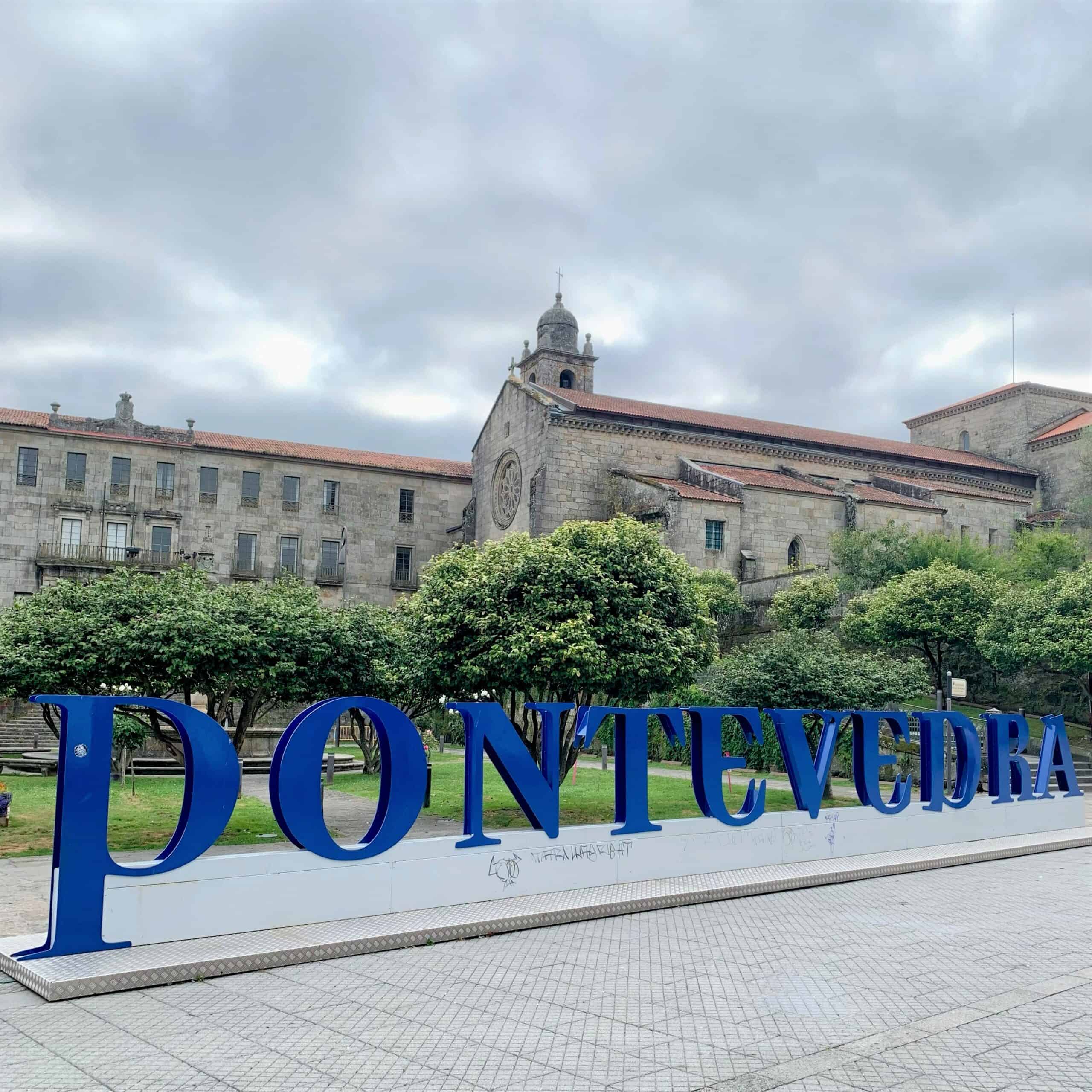 a picture of a sign pontevedra