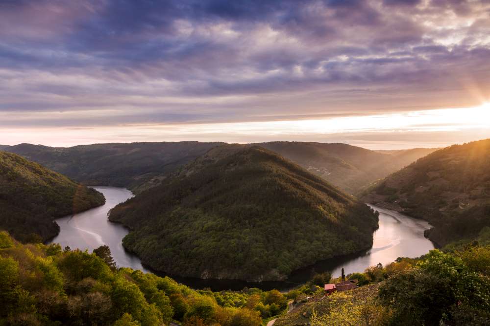 river sil valley on the Camino Invierno