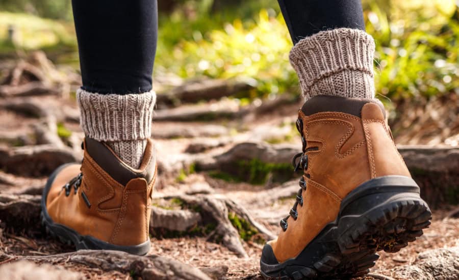 Trekking boots